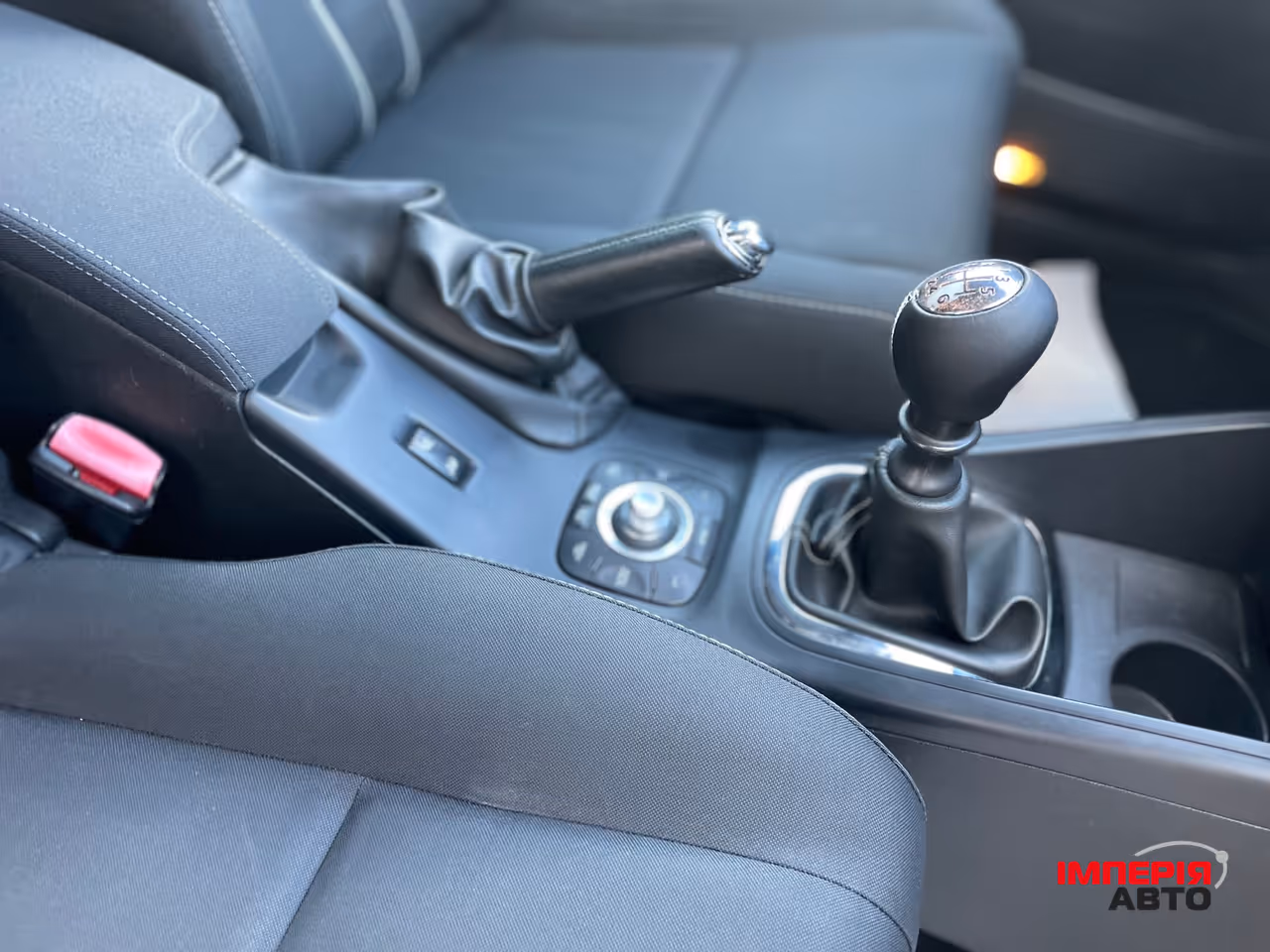 Renault Megane - фото 46