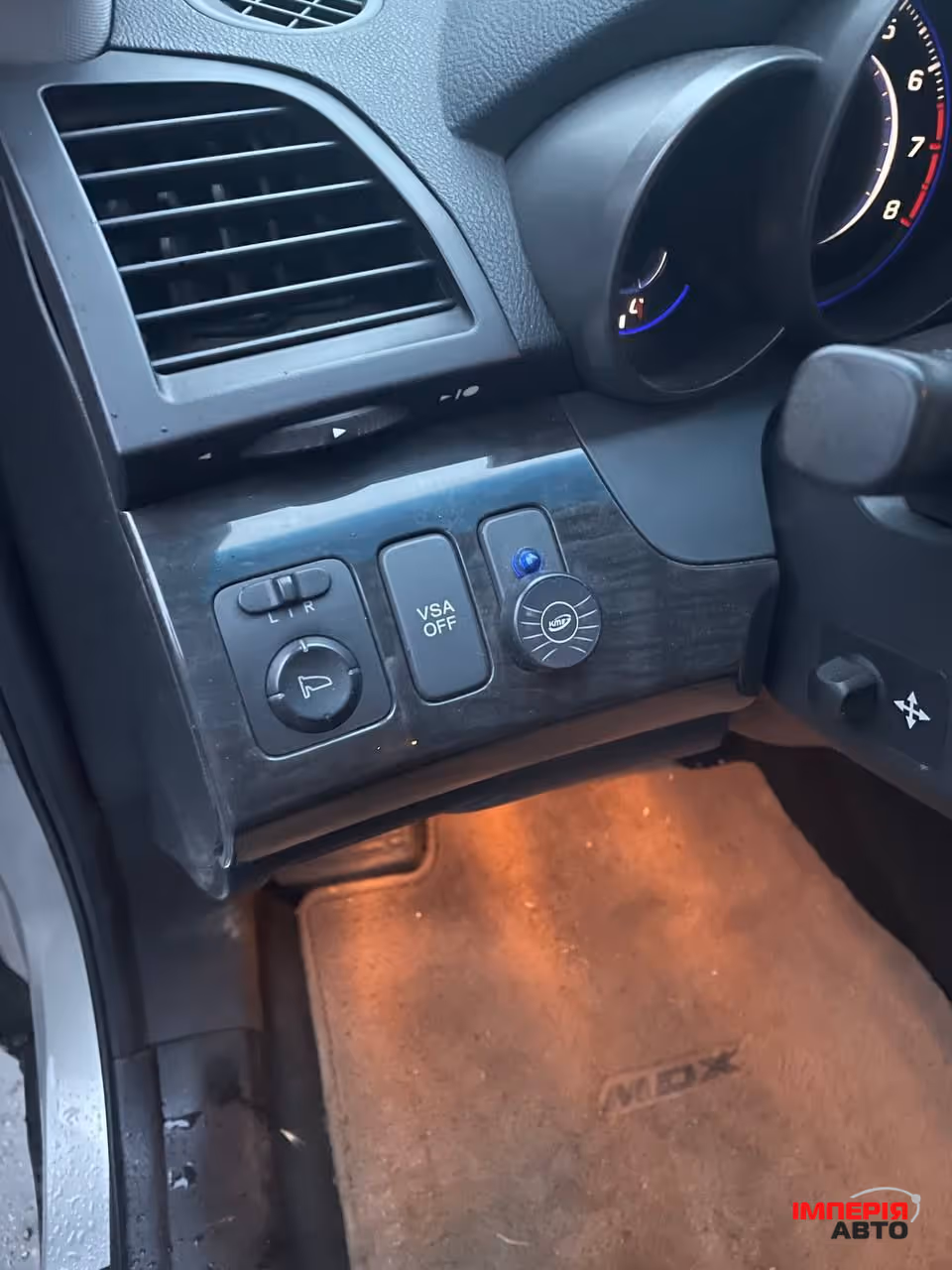 Acura MDX - фото 12