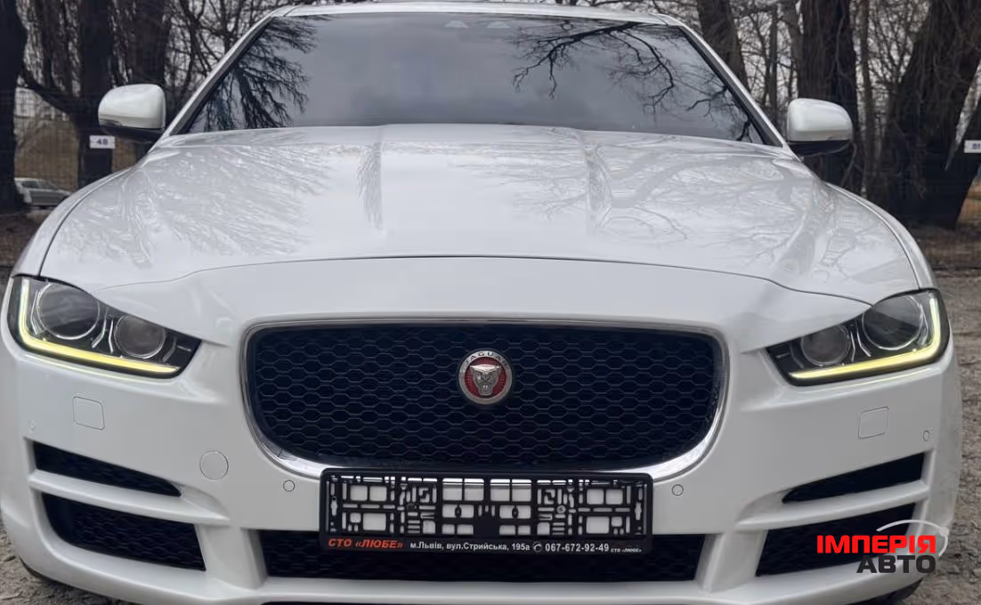 Jaguar XE - фото 1