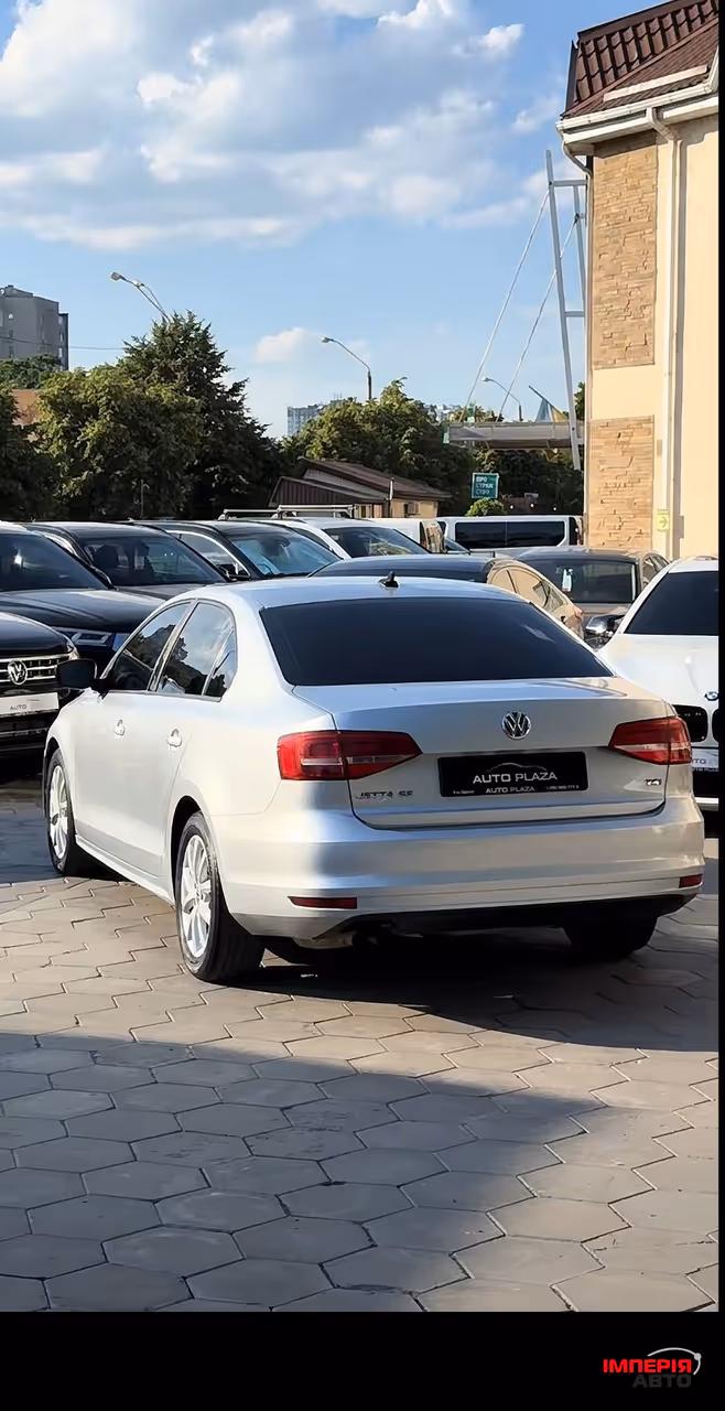 Volkswagen Jetta - фото 5