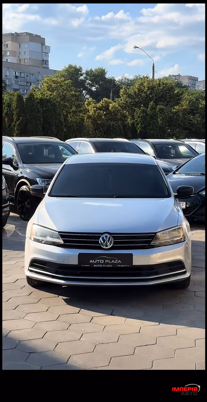 Volkswagen Jetta - фото 2