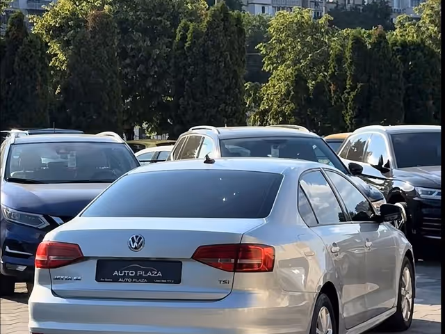 Volkswagen Jetta - зображення 4