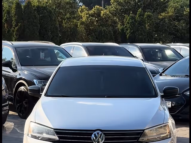 Volkswagen Jetta - зображення 2