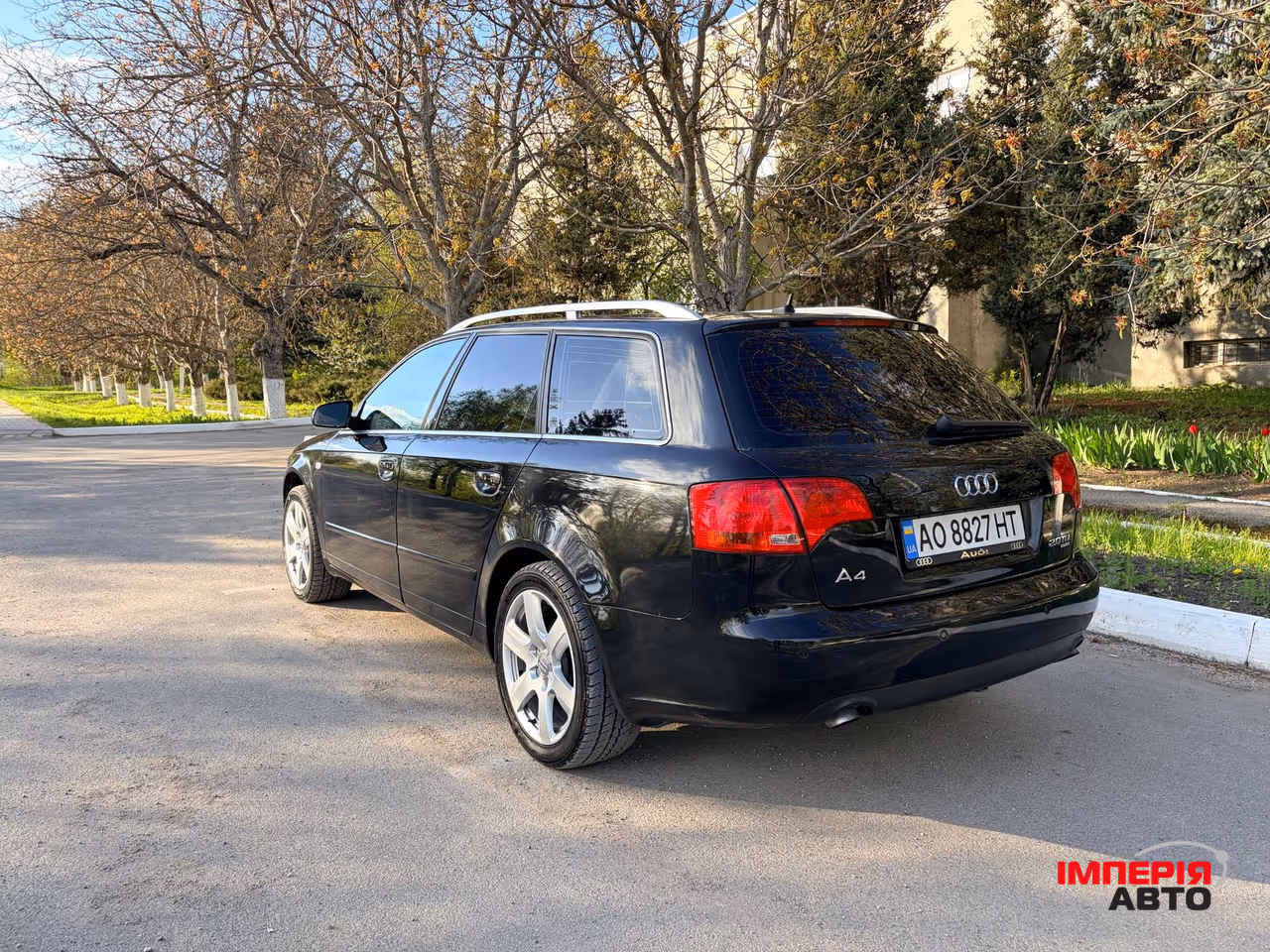 Audi A4 - фото 4