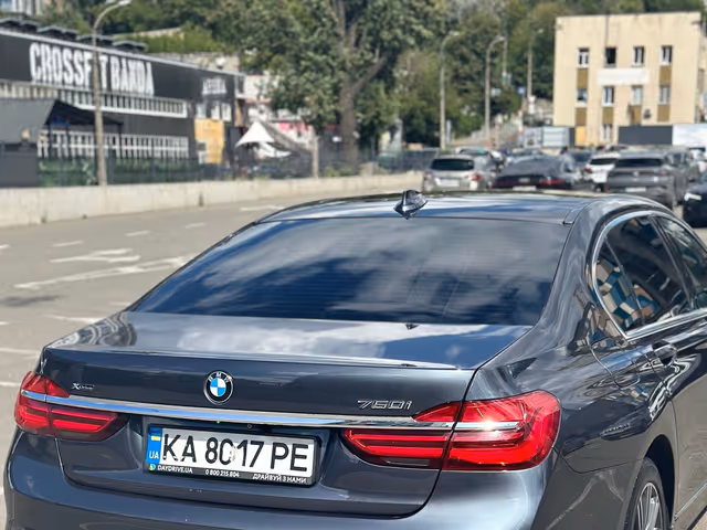 BMW 7 серії - зображення 4