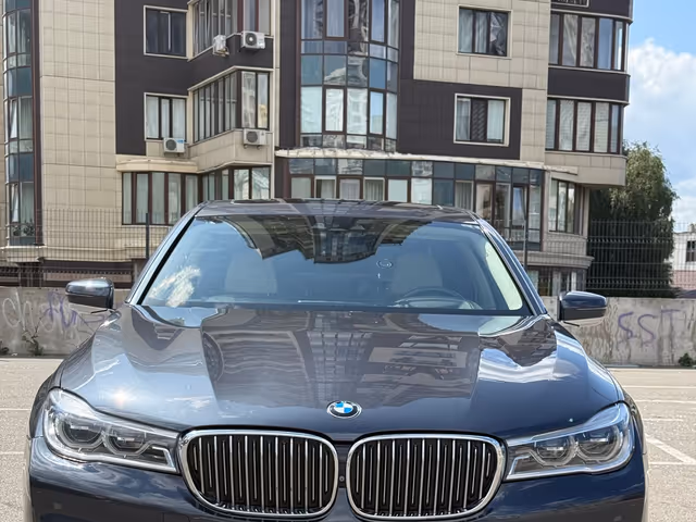 BMW 7 серії - зображення 1