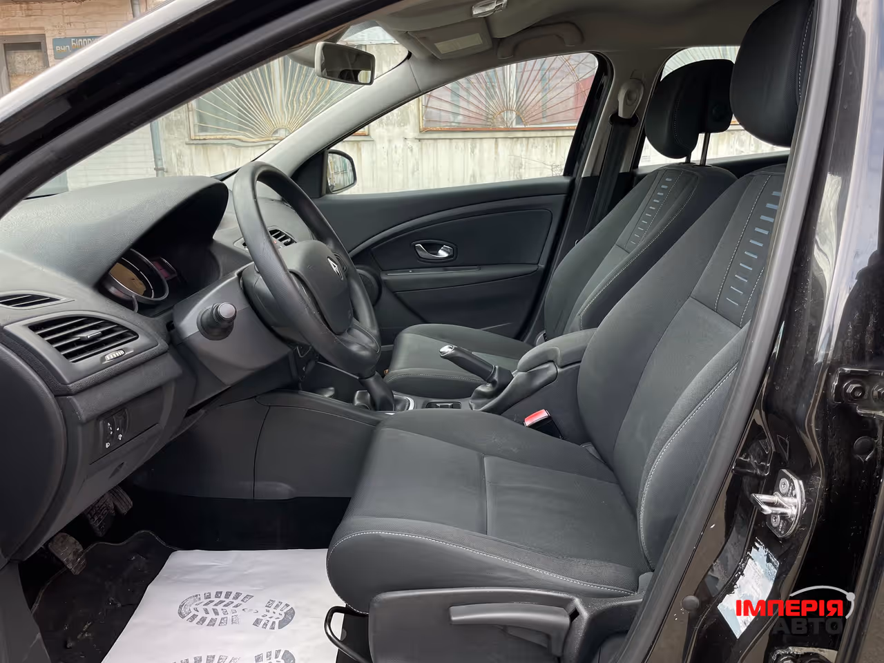 Renault Megane - фото 15