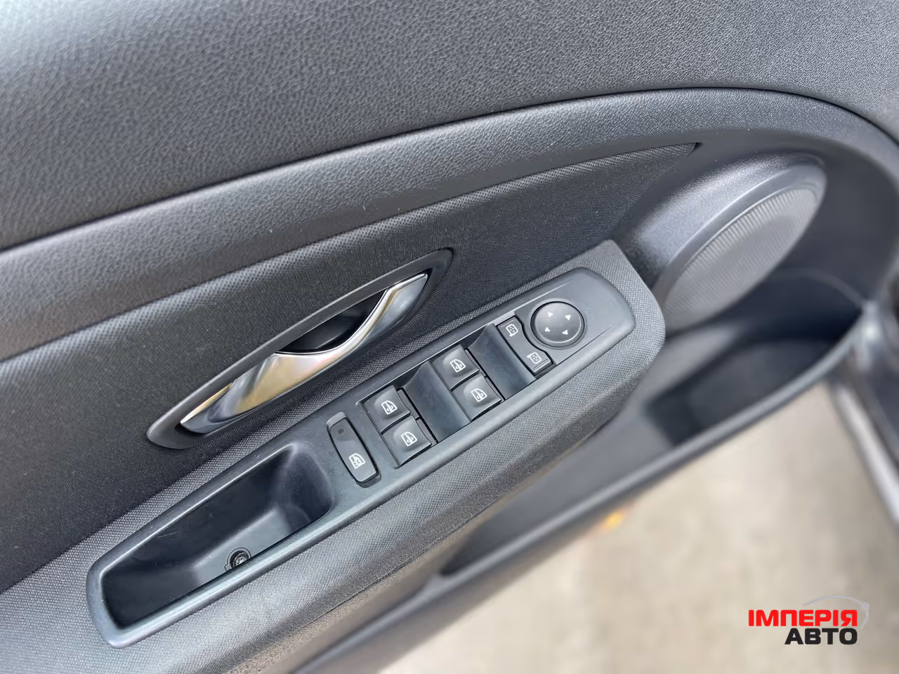 Renault Megane - фото 14