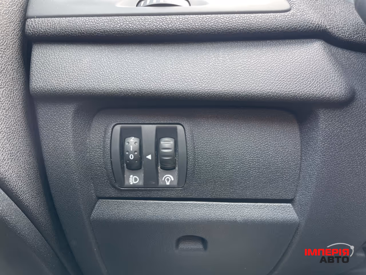 Renault Megane - фото 18