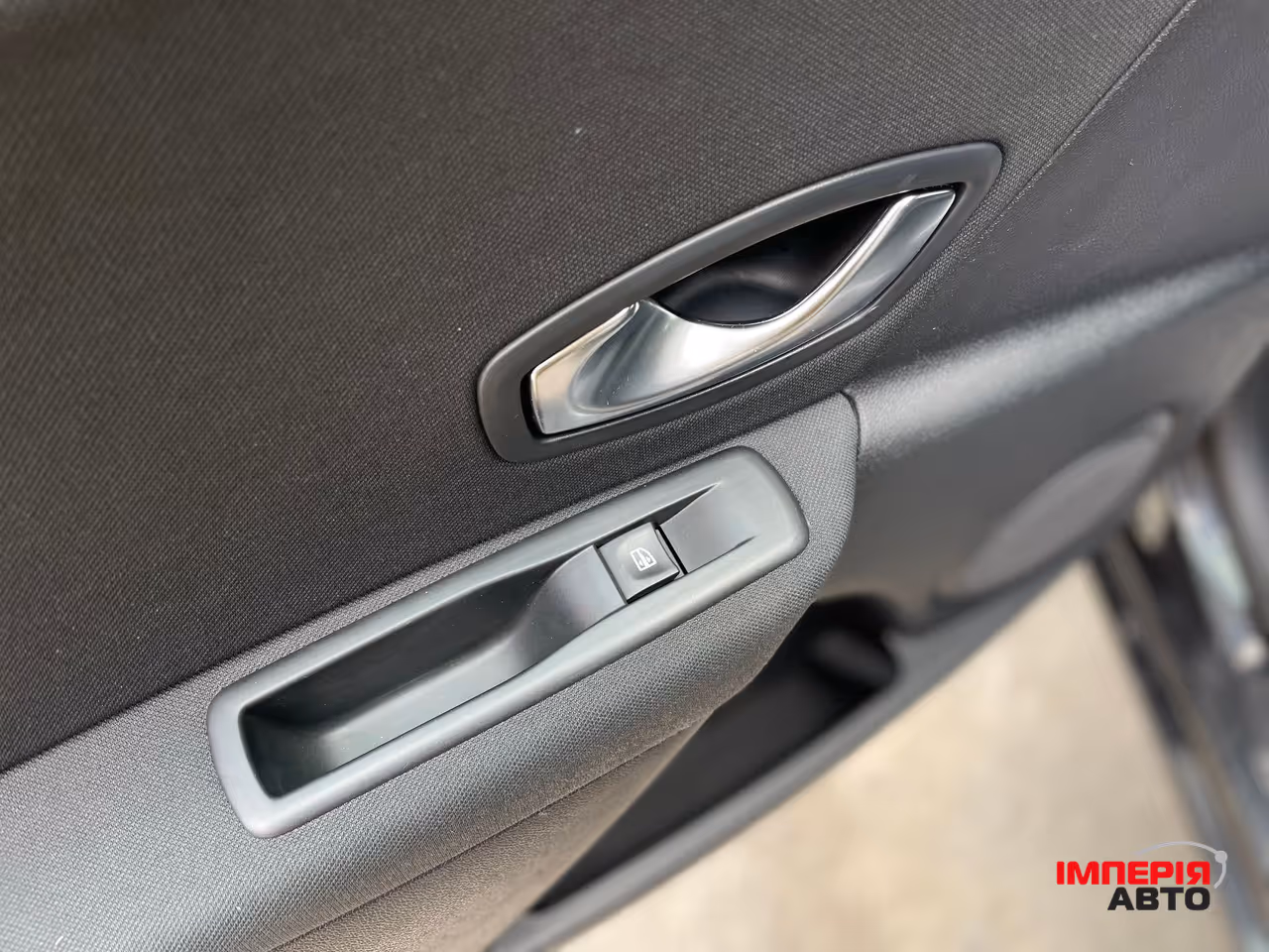 Renault Megane - фото 29