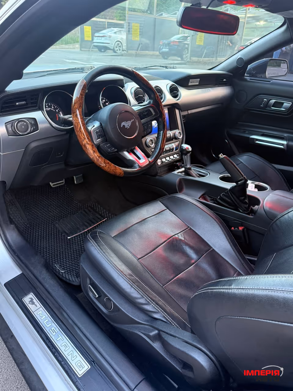Ford Mustang - фото 10