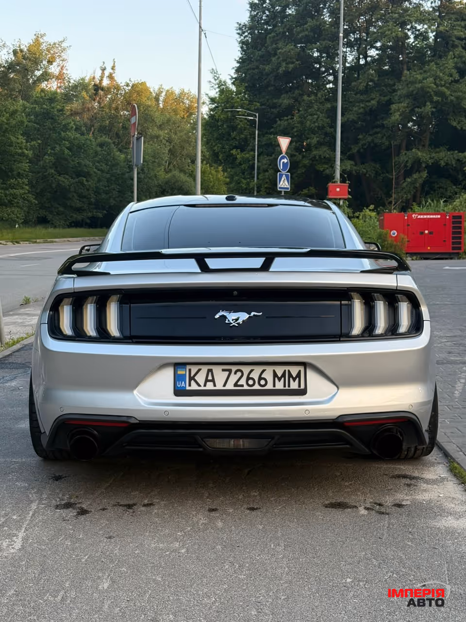 Ford Mustang - фото 2