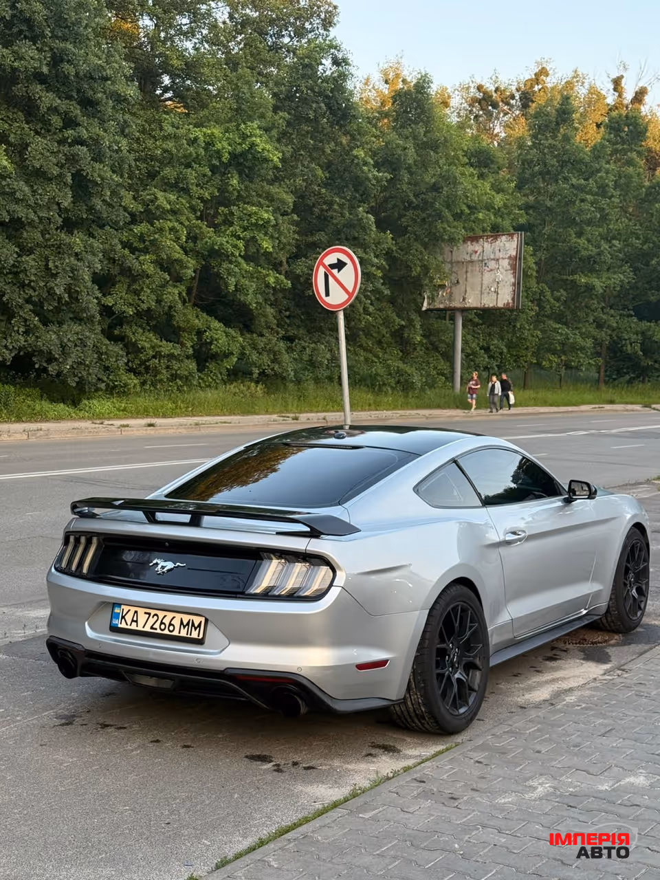 Ford Mustang - фото 6