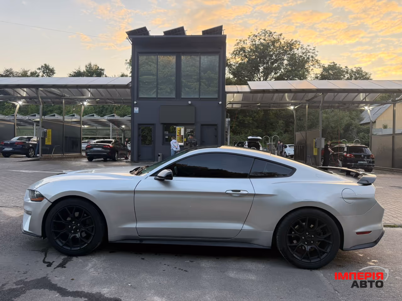 Ford Mustang - фото 18