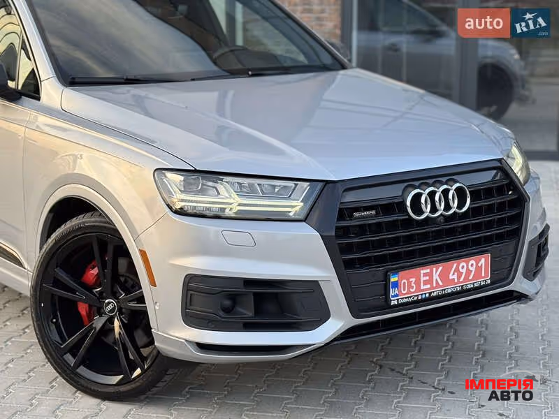 Audi Q7 - фото 8