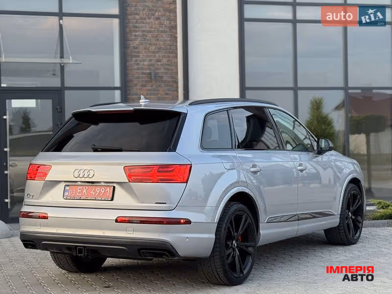 Audi Q7 - фото 4
