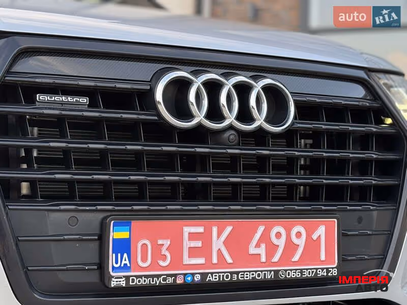 Audi Q7 - фото 11
