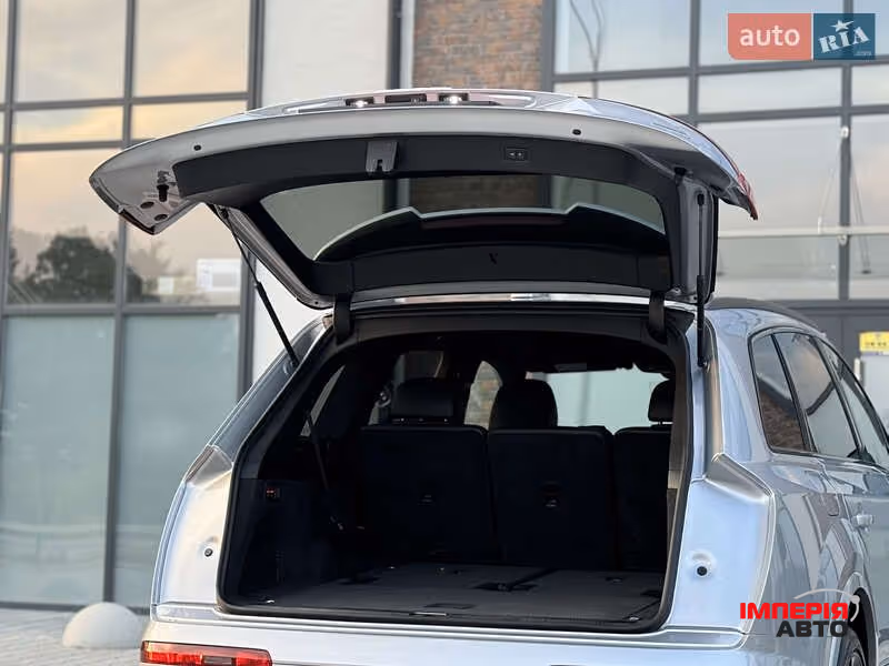 Audi Q7 - фото 45