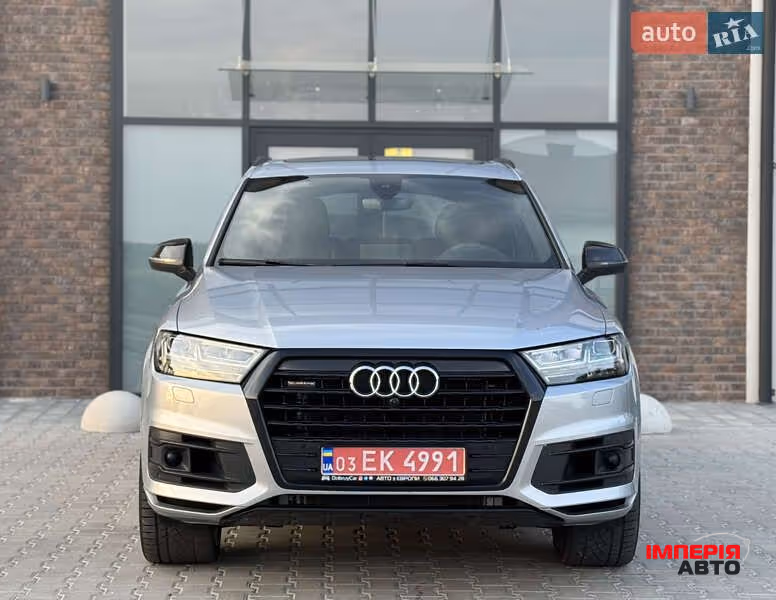 Audi Q7 - фото 18