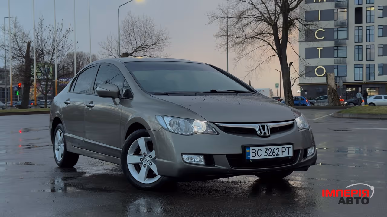 Honda Civic - фото 1