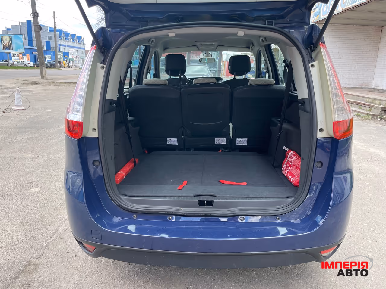 Renault Grand Scenic - фото 34
