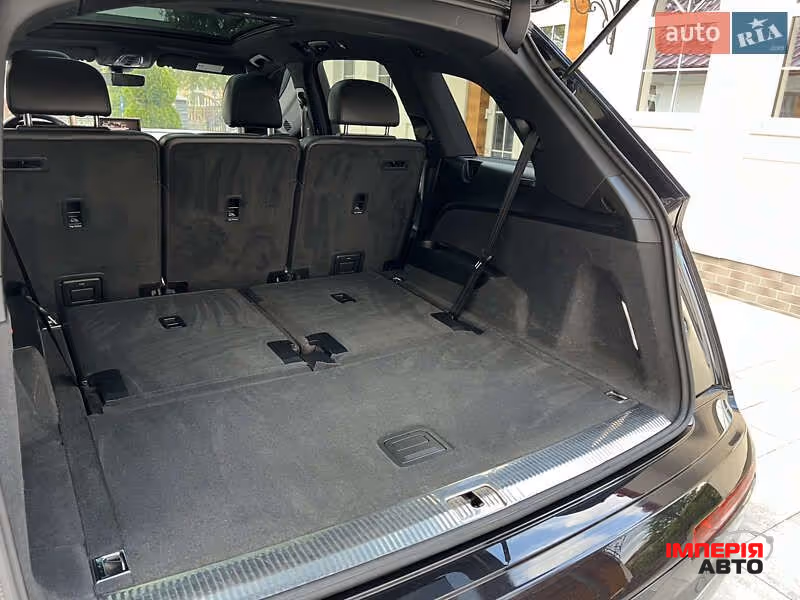 Audi Q7 - фото 56