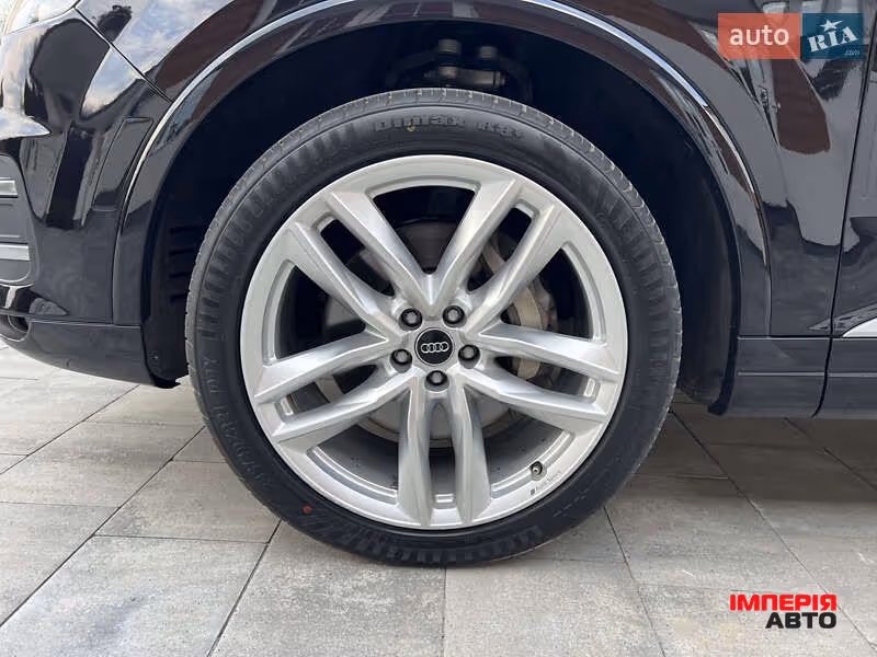 Audi Q7 - фото 31