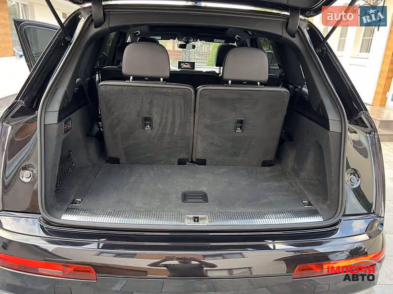 Audi Q7 - фото 57