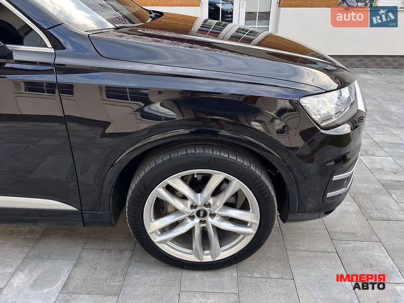 Audi Q7 - фото 20