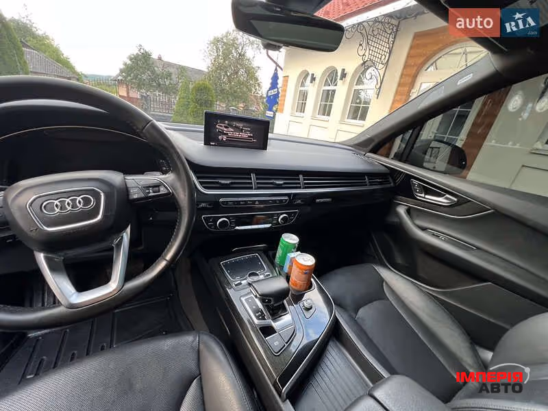 Audi Q7 - фото 45