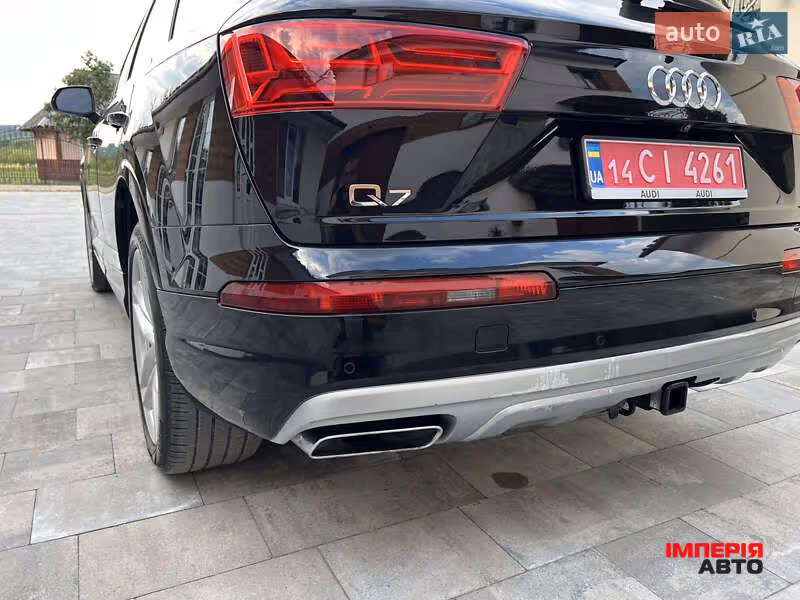 Audi Q7 - фото 25