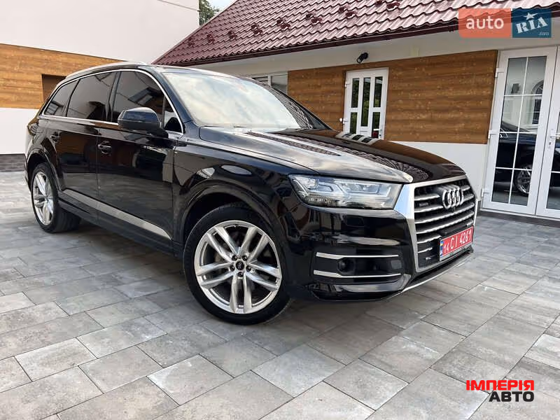 Audi Q7 - фото 1