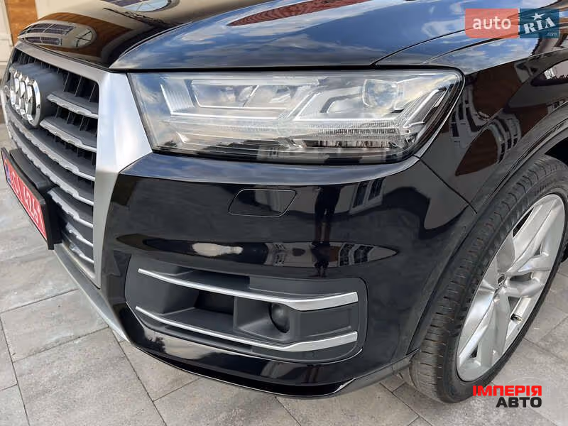 Audi Q7 - фото 32