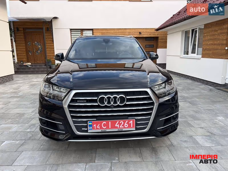 Audi Q7 - фото 16