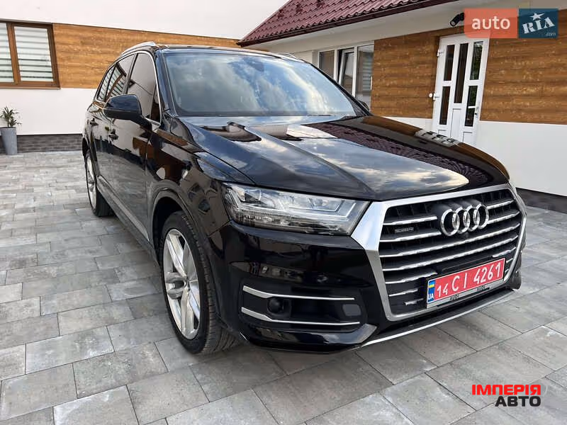 Audi Q7 - фото 18