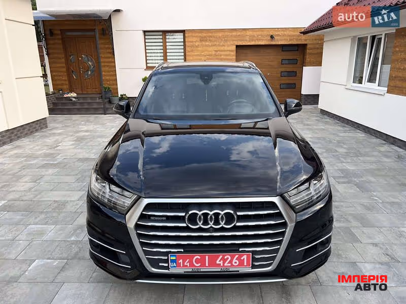 Audi Q7 - фото 17