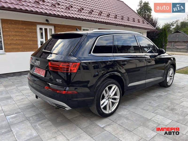 Audi Q7 - фото 7