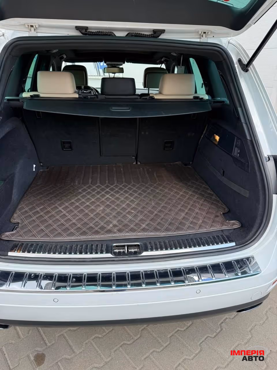 Volkswagen Touareg - фото 12