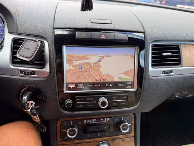 Volkswagen Touareg - зображення 5