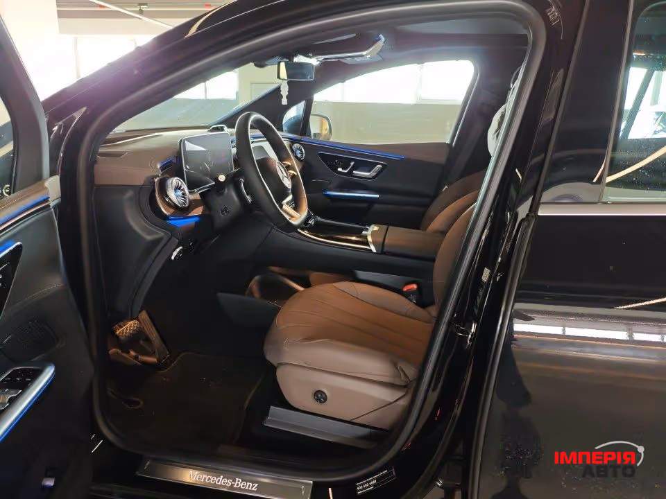 Mercedes-Benz EQE SUV - фото 4