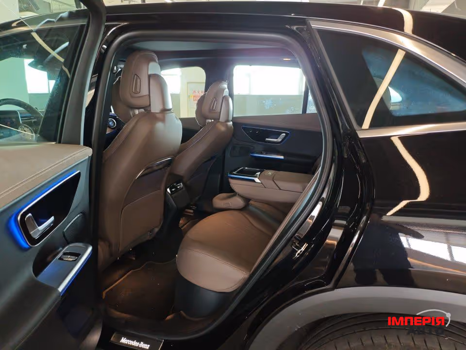 Mercedes-Benz EQE SUV - фото 7