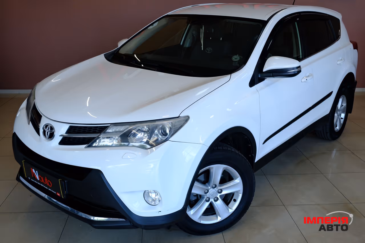 Toyota RAV4 - фото 2