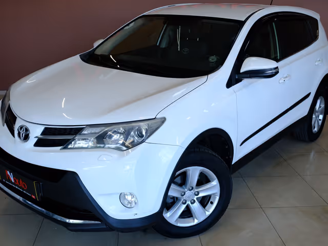 Toyota RAV4 - зображення 2