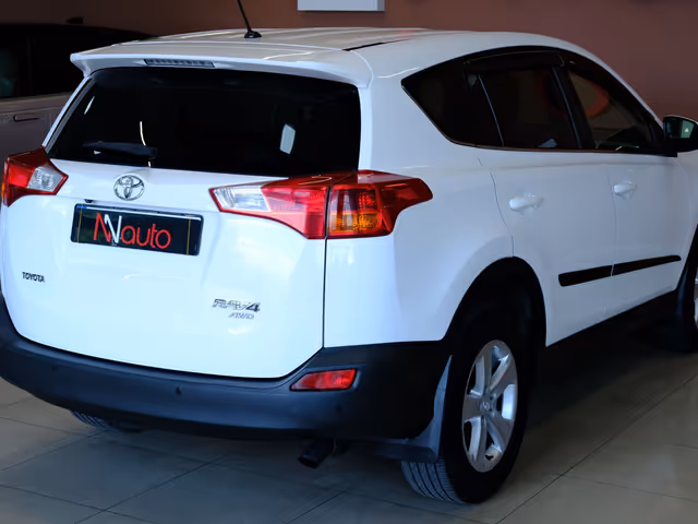 Toyota RAV4 - зображення 5
