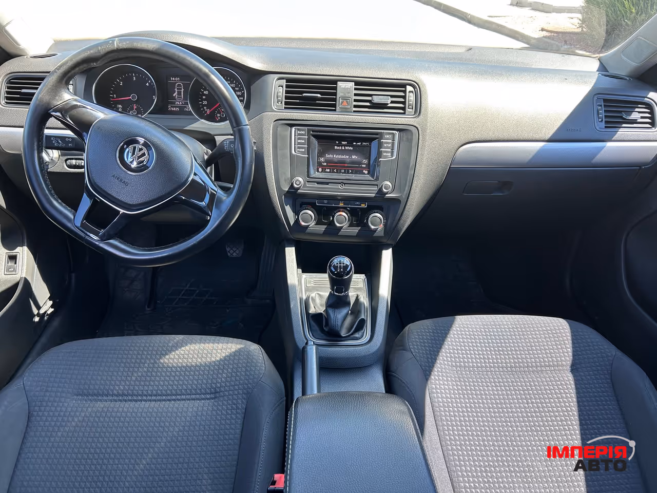 Volkswagen Jetta - фото 3