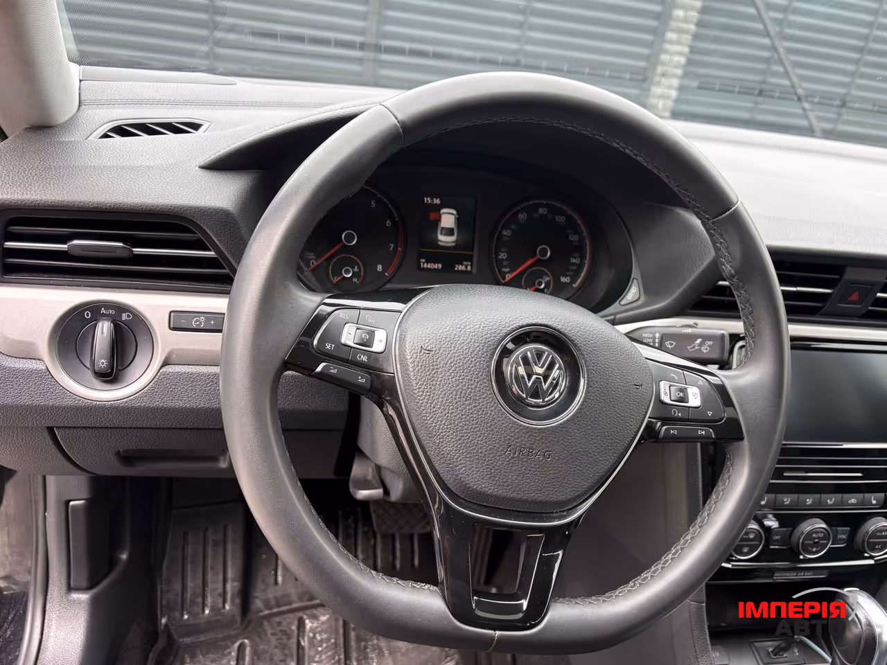 Volkswagen Passat - фото 22