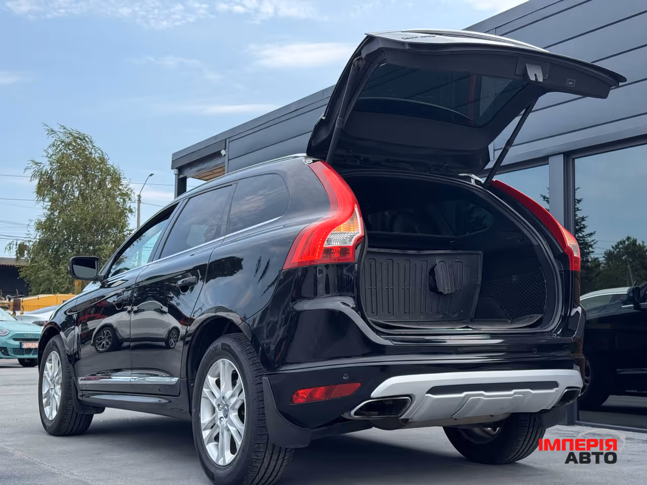 Volvo XC60 - фото 22