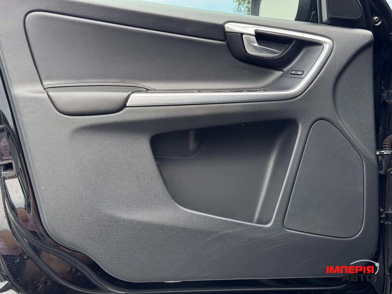 Volvo XC60 - фото 27