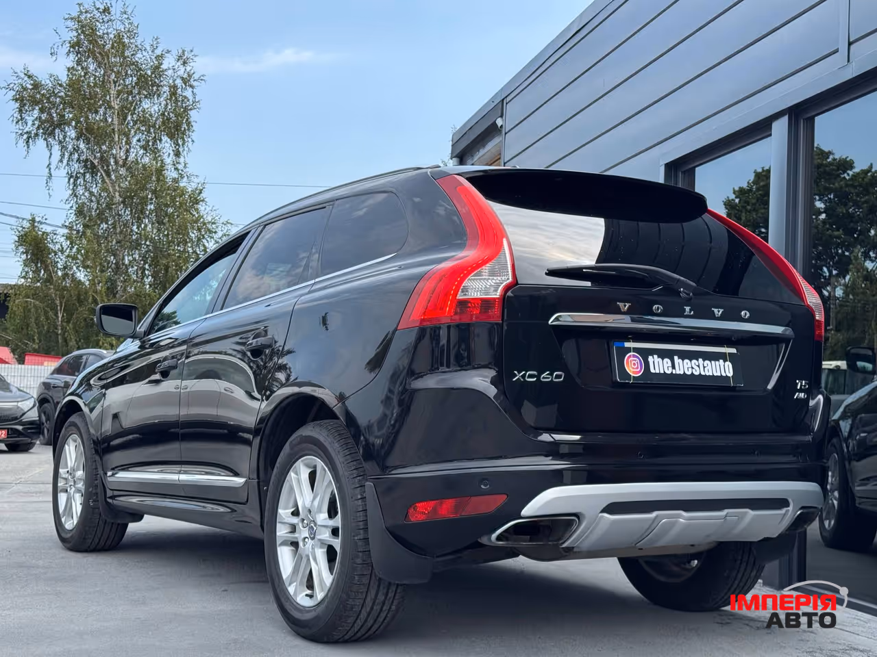 Volvo XC60 - фото 6