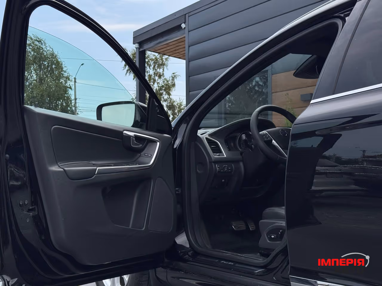 Volvo XC60 - фото 26